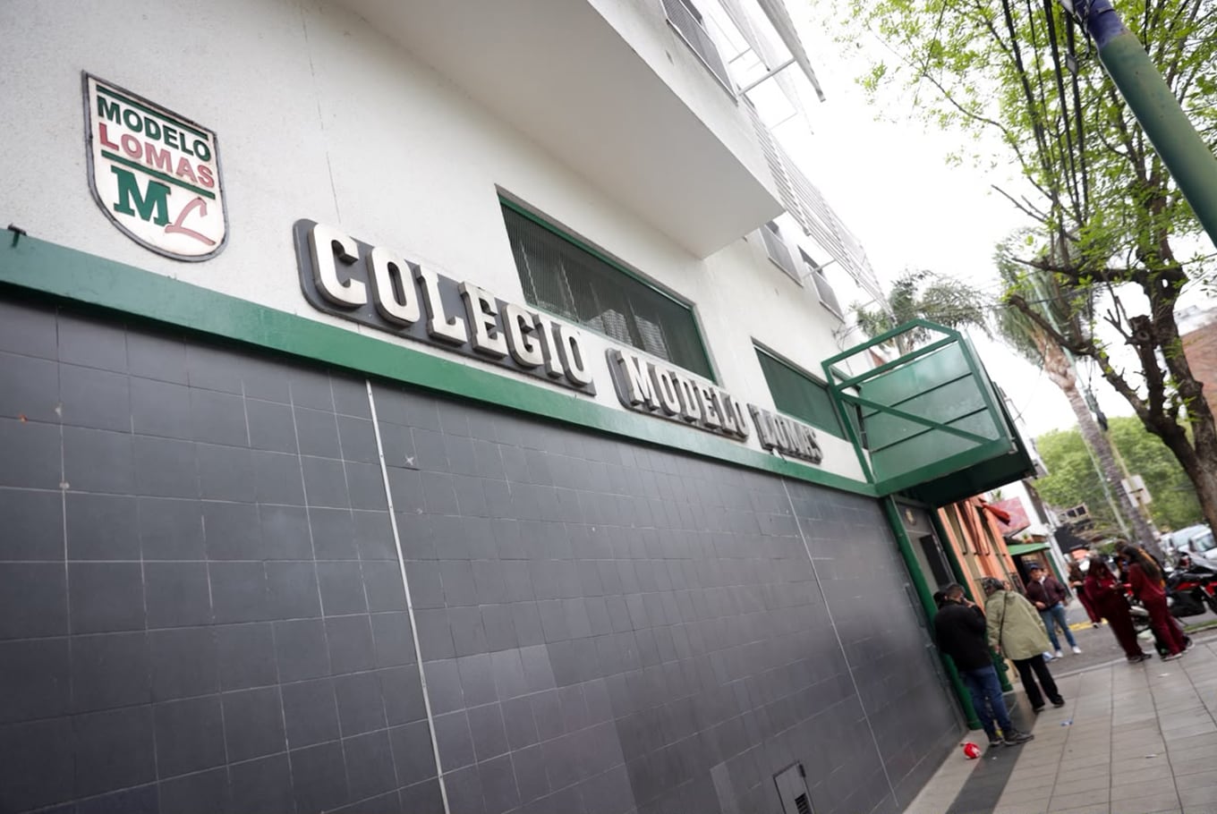 “A mí también me pasó”: el caso de las fotos falsas con IA que impulsó nuevos testimonios de estudiantes de todo el país