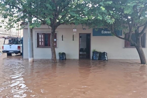 Récord de lluvias en Salta: se desbordó un río y hay 200 evacuados por las inundaciones