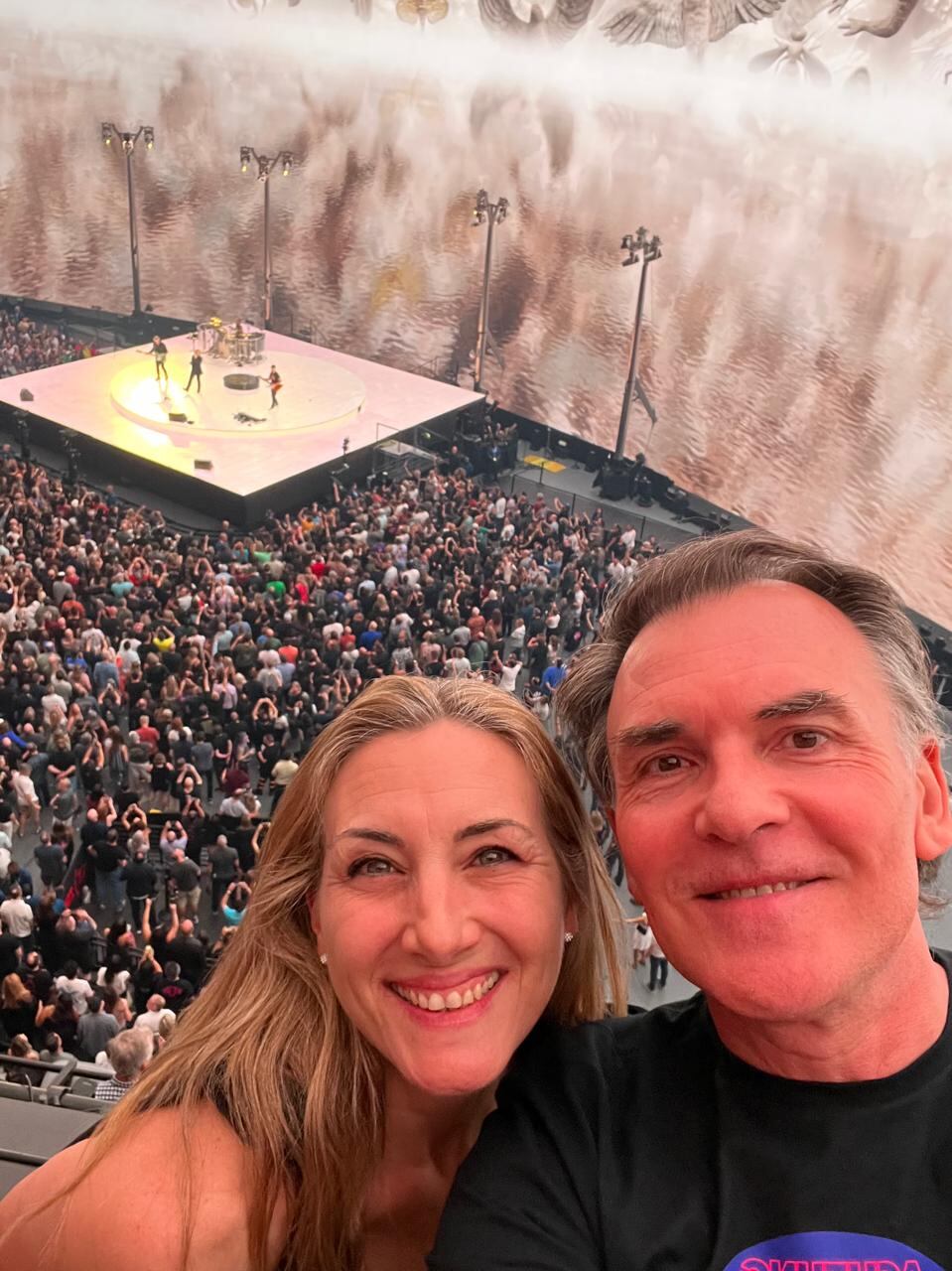 Leo Rodríguez y su esposa, Candelaria Lloret, con quien comparte sus dos pasiones: la radio y la música