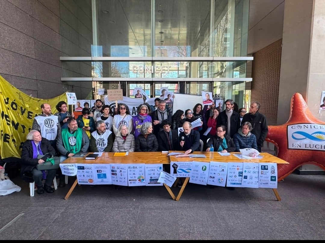 375 becarios del Conicet piden una prórroga para mantener su trabajo mientras esperan para entrar a la carrera de Investigador Científico