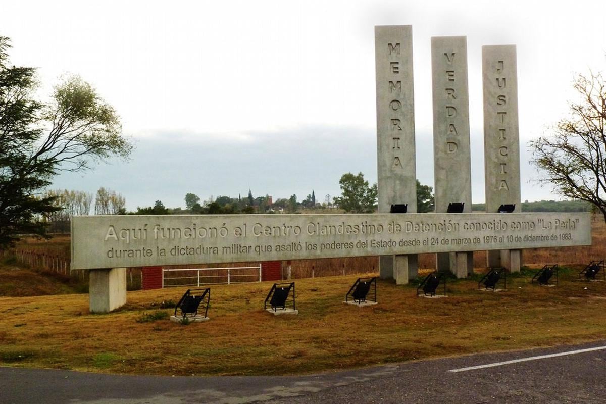 Revelaron los nombres de los 12 desaparecidos identificados en el campo de detención clandestino La Perla