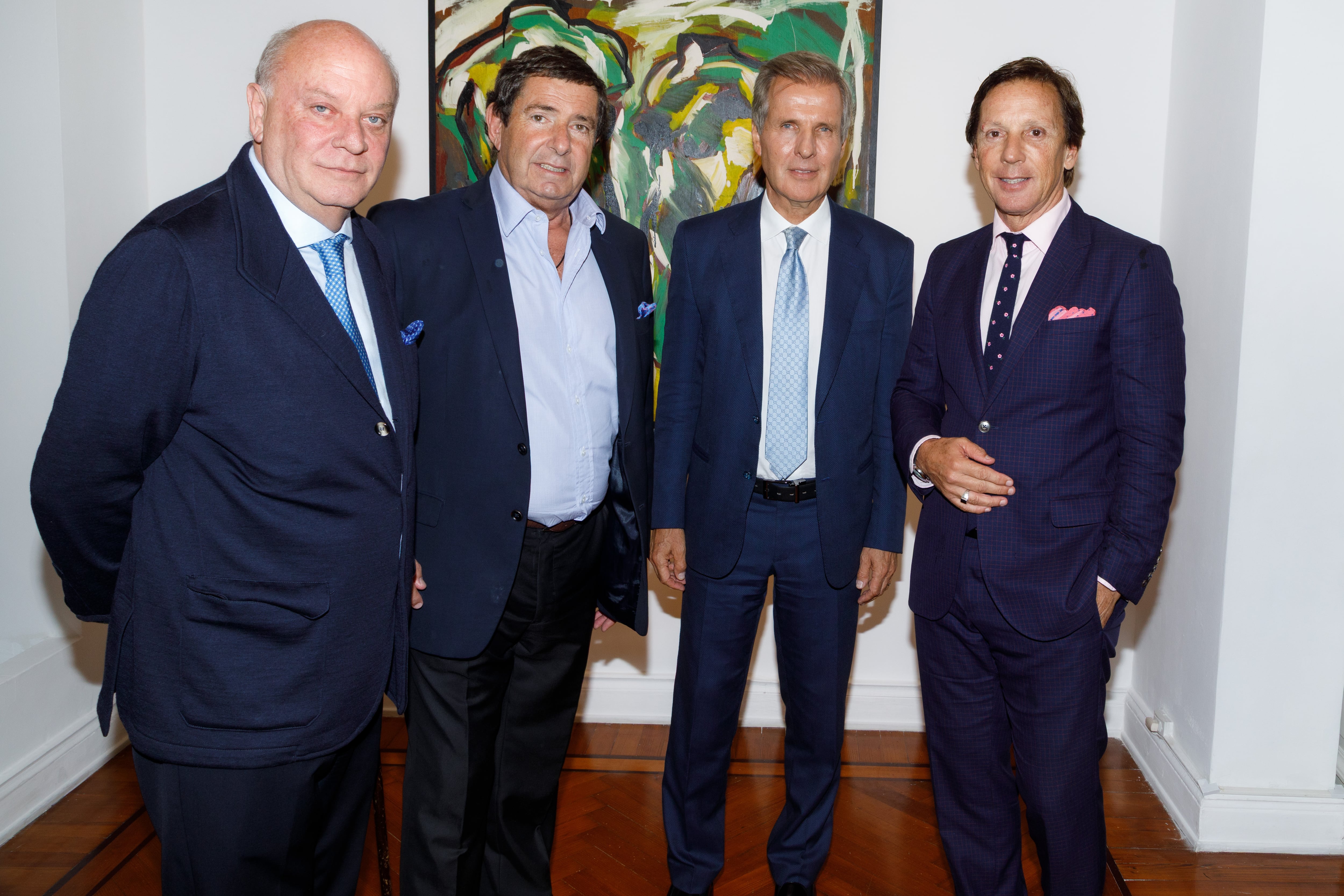 En fotos. Todos los invitados a Arte, Cultura y Diplomacia Pública en Recoleta 44 Entre los invitados figuraron artistas, diplomáticos y referentes del sector empresario. Martín Cabrales y Carlos Giovanelli, presidente de Havanna, junto a Martín Redrado y Alejandro Gravier
