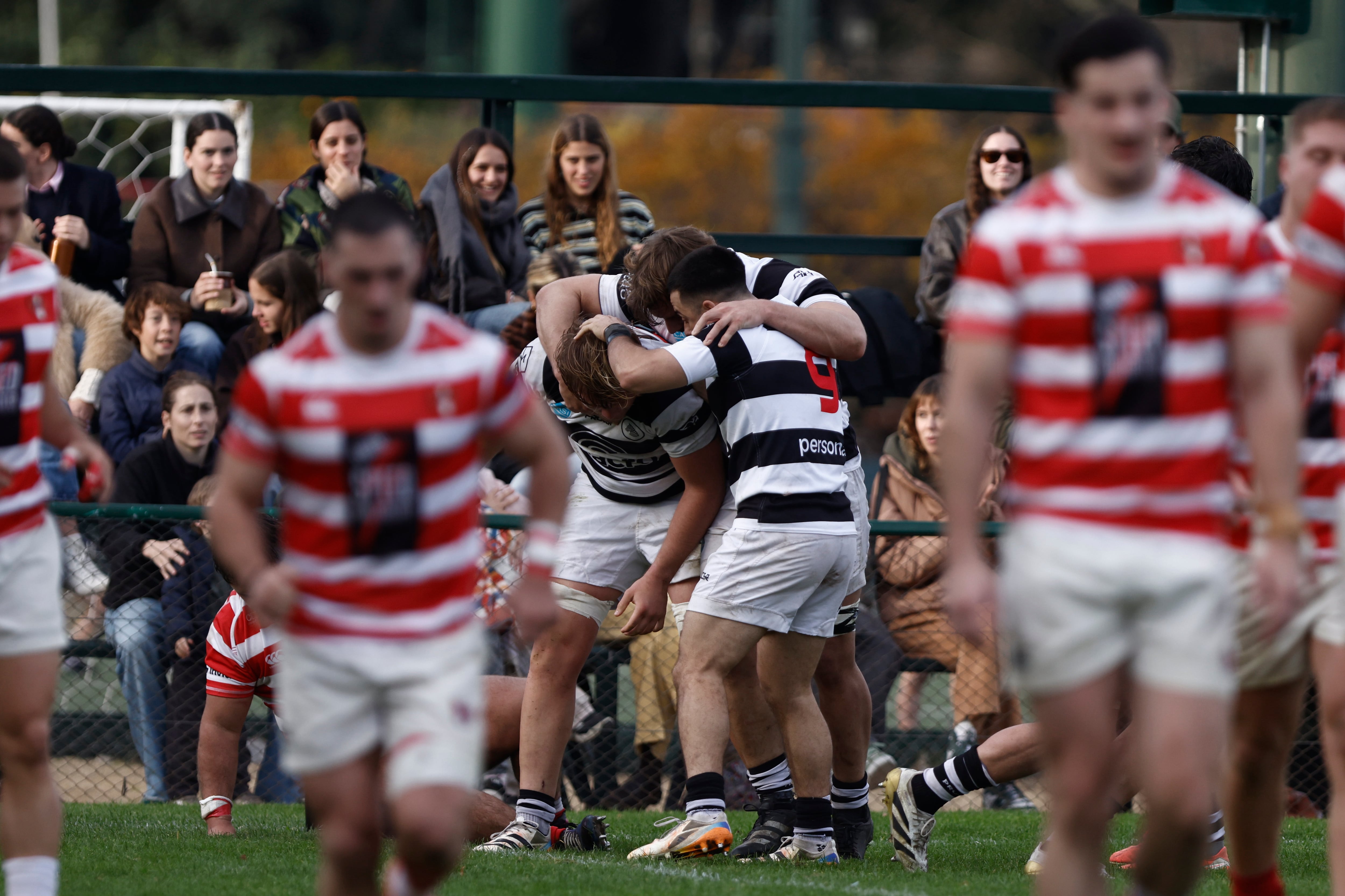 CASI superó a Alumni, cortó la serie de derrotas y retuvo el cuarto puesto en el Top 14 de URBA
