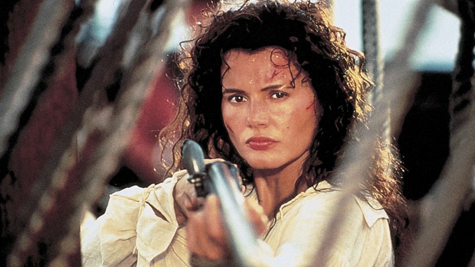 Geena Davis: la historia de una actriz que se negó a convertirse en un fantasma de su propia fama 9 Aunque La pirata fue un sonado fracaso de taquilla, Geena Davis disfrutó interpretando a una heroína de acción allá por 1995
