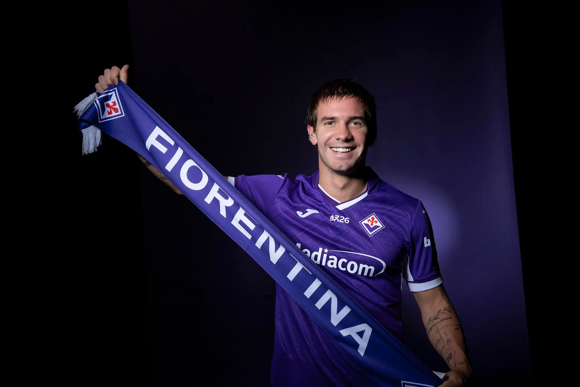 Fiorentina presentó a Franco Mastantuono: “Van a tener a un jugador que dará pelea”