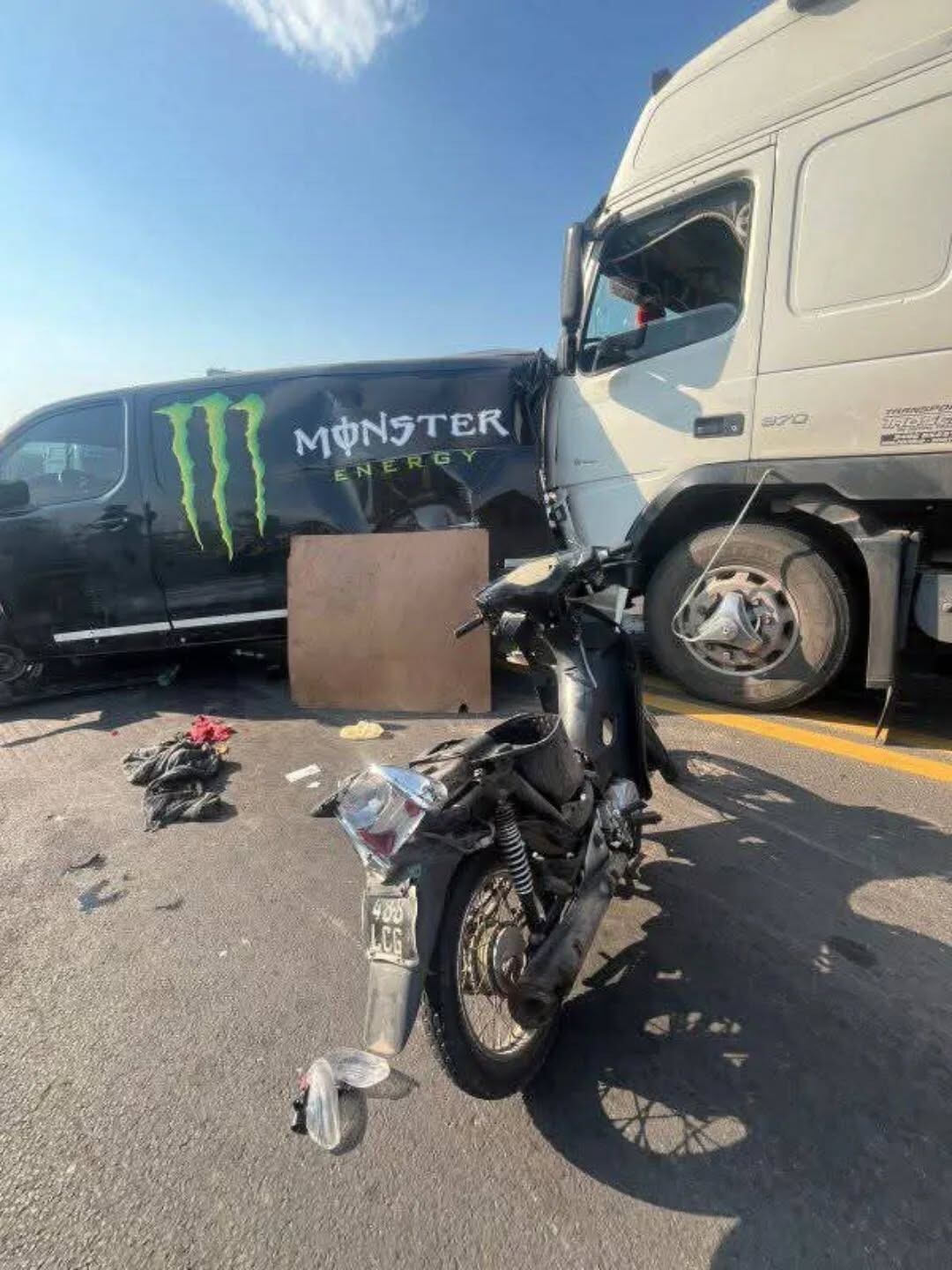 Choque en cadena en el puente Chaco Corrientes