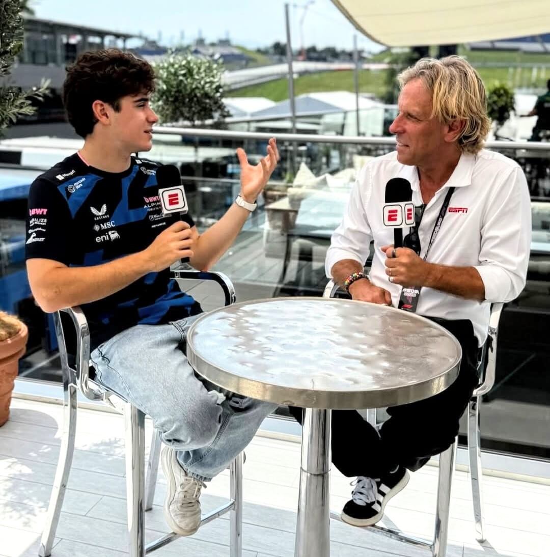 Juan Fossaroli y Franco Colapinto, una relación que se profundiza y con la que se divierten