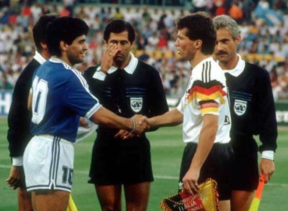Argentina estuvo cerca de ganar el bicampeonato en 1990, pero perdió la final con Alemania (Foto: X)