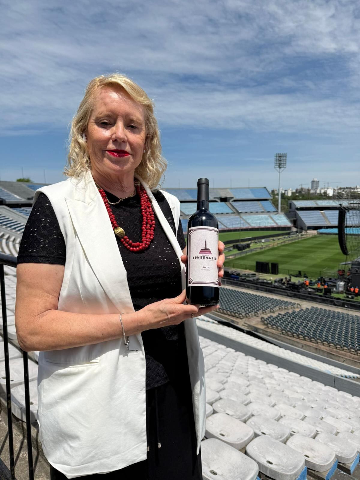 De cara a los 100 años de la primera gesta mundialista de 1930, se lanzó en 2025 el vino Centenario que sólo puede adquirirse en el estadio