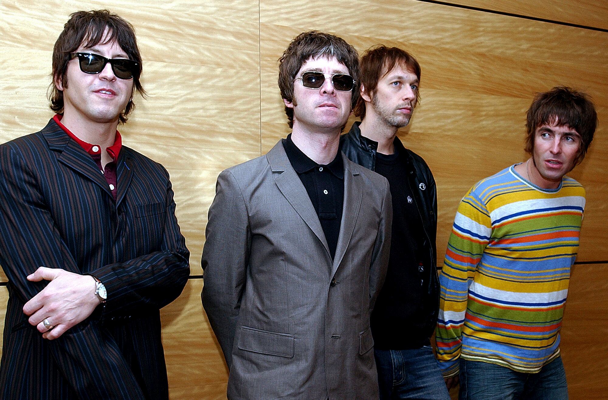 Oasis se va a presentar en la Argentina en 2025 y los fanáticos pueden llevar a la banda a su logo de WhatsApp (Foto AP/Lo Sai Hung)