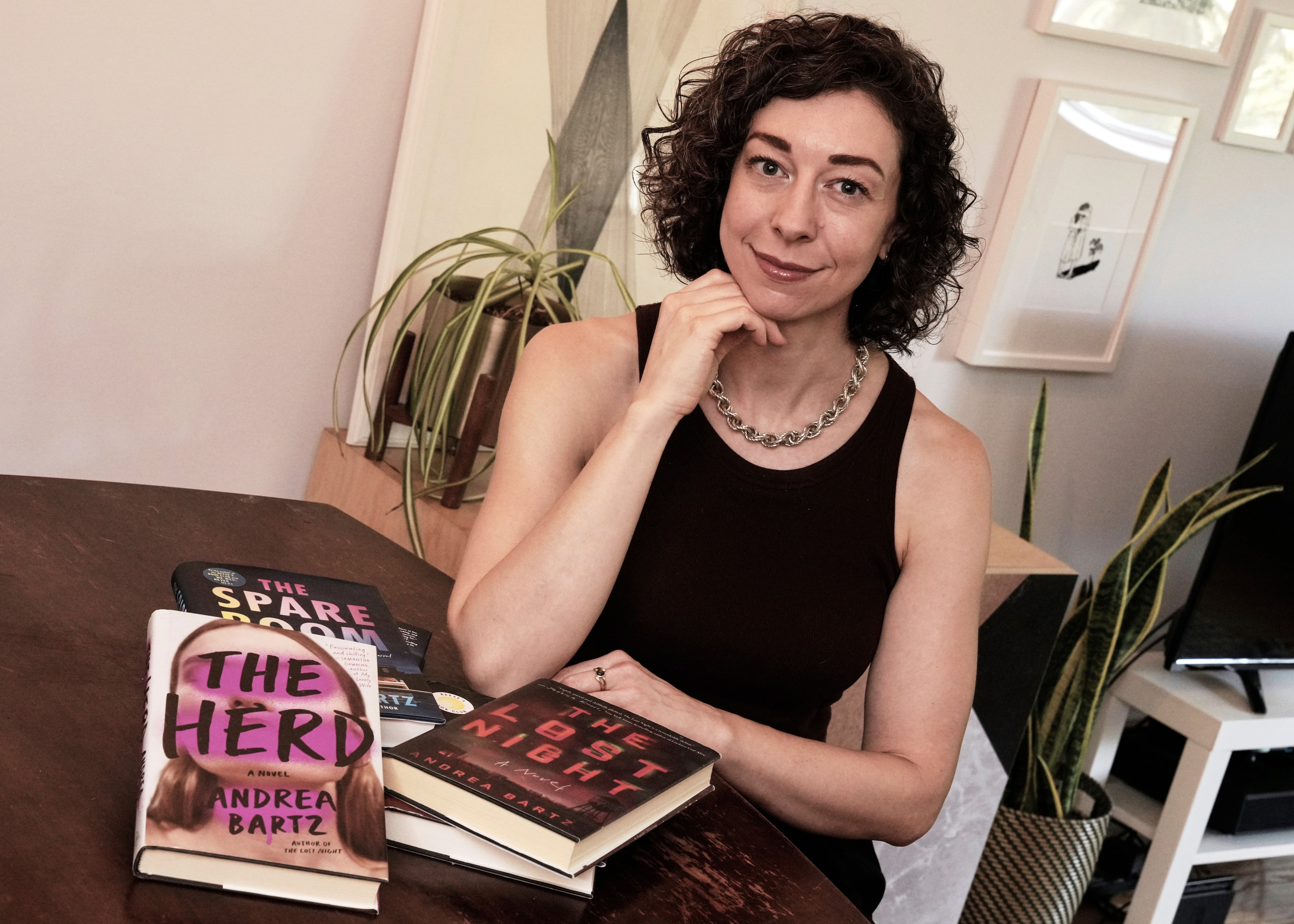 La escritora Andrea Bartz fue una de las que inició la demanda contra Anthropic