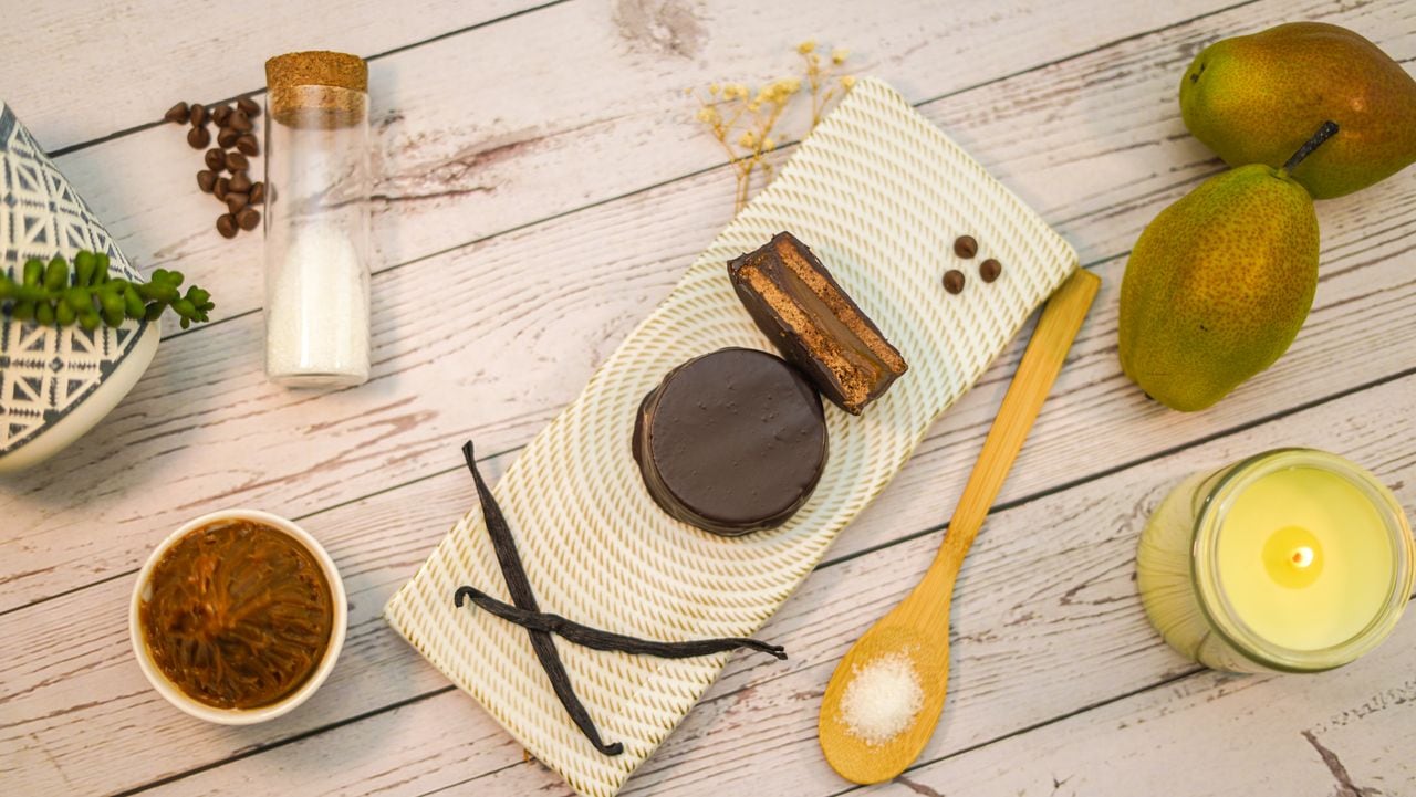 Sala subraya que, afuera, el alfajor