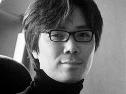 El escritor Kim Young-ha