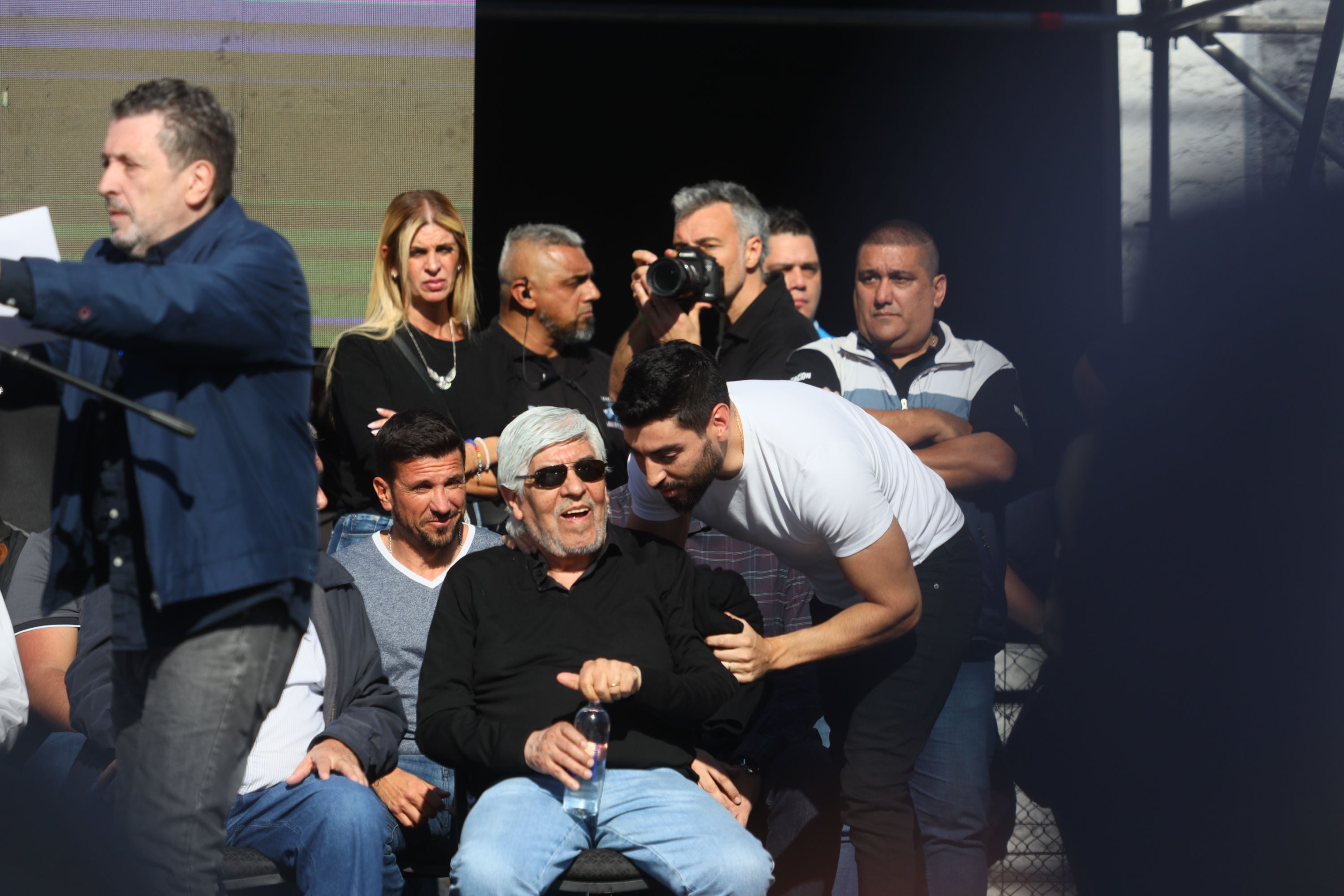 El pacto entre Moyano y el Gobierno es más amplio que firmar paritarias a la baja