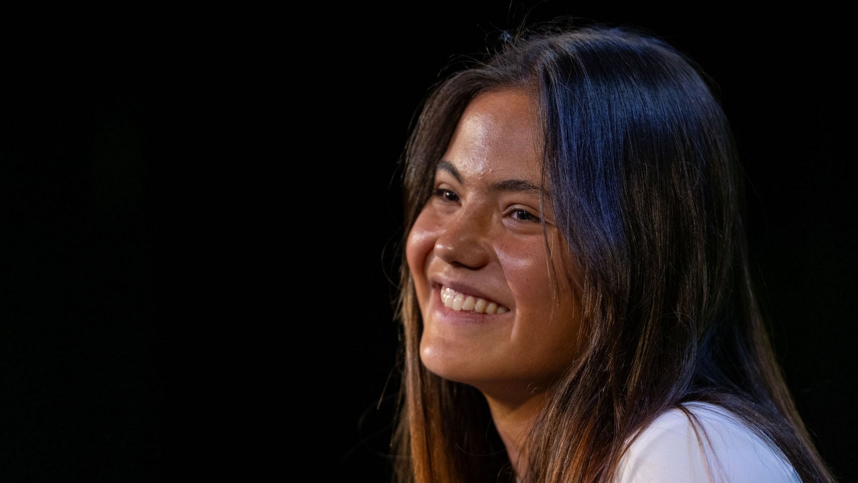 Tras algunas dudas por una lesión, Raducanu jugará en Wimbledon. Foto: wimbledon.com