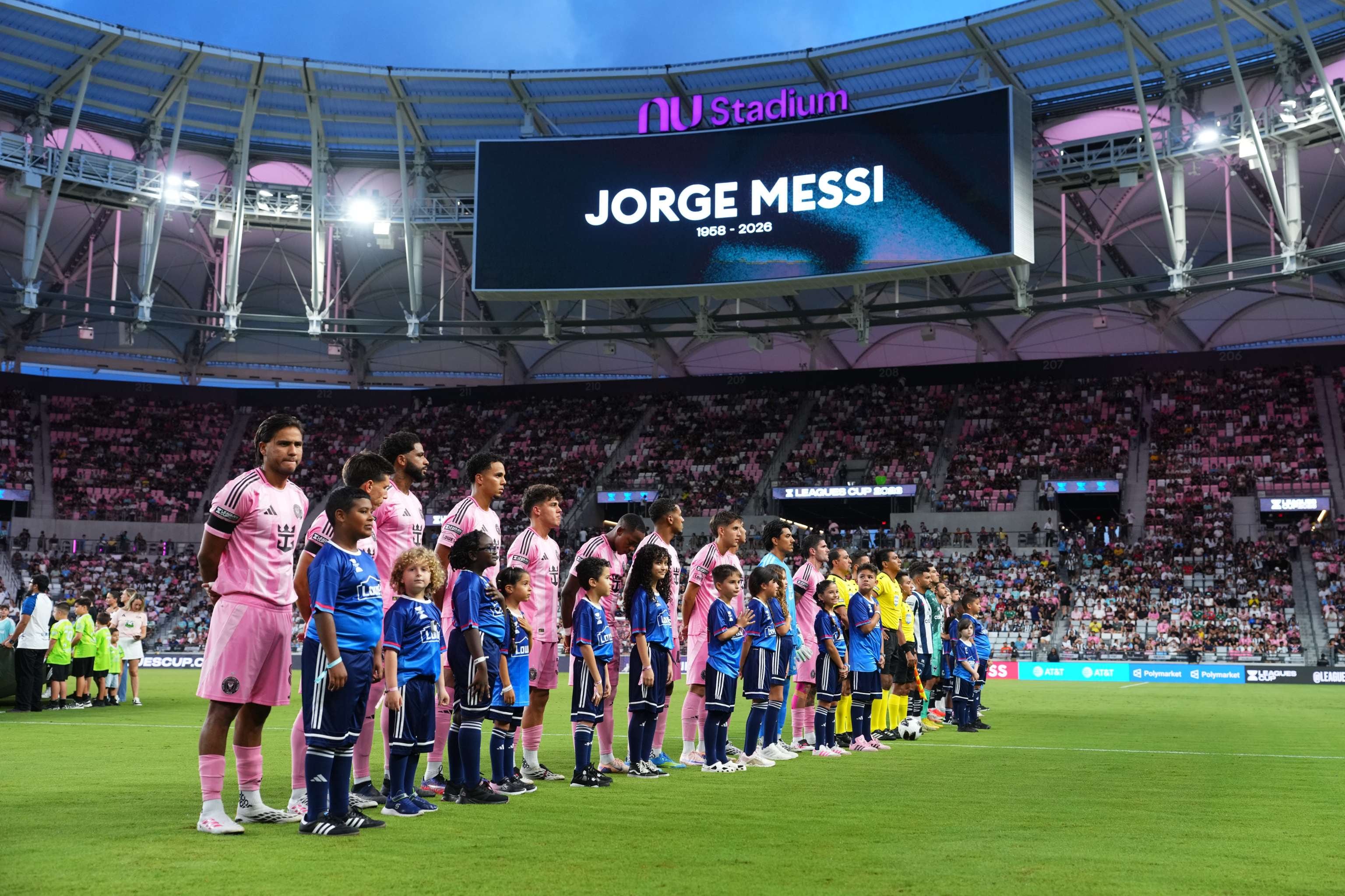 El minuto de silencio antes de empezar el partido de Inter Miami y Monterrey