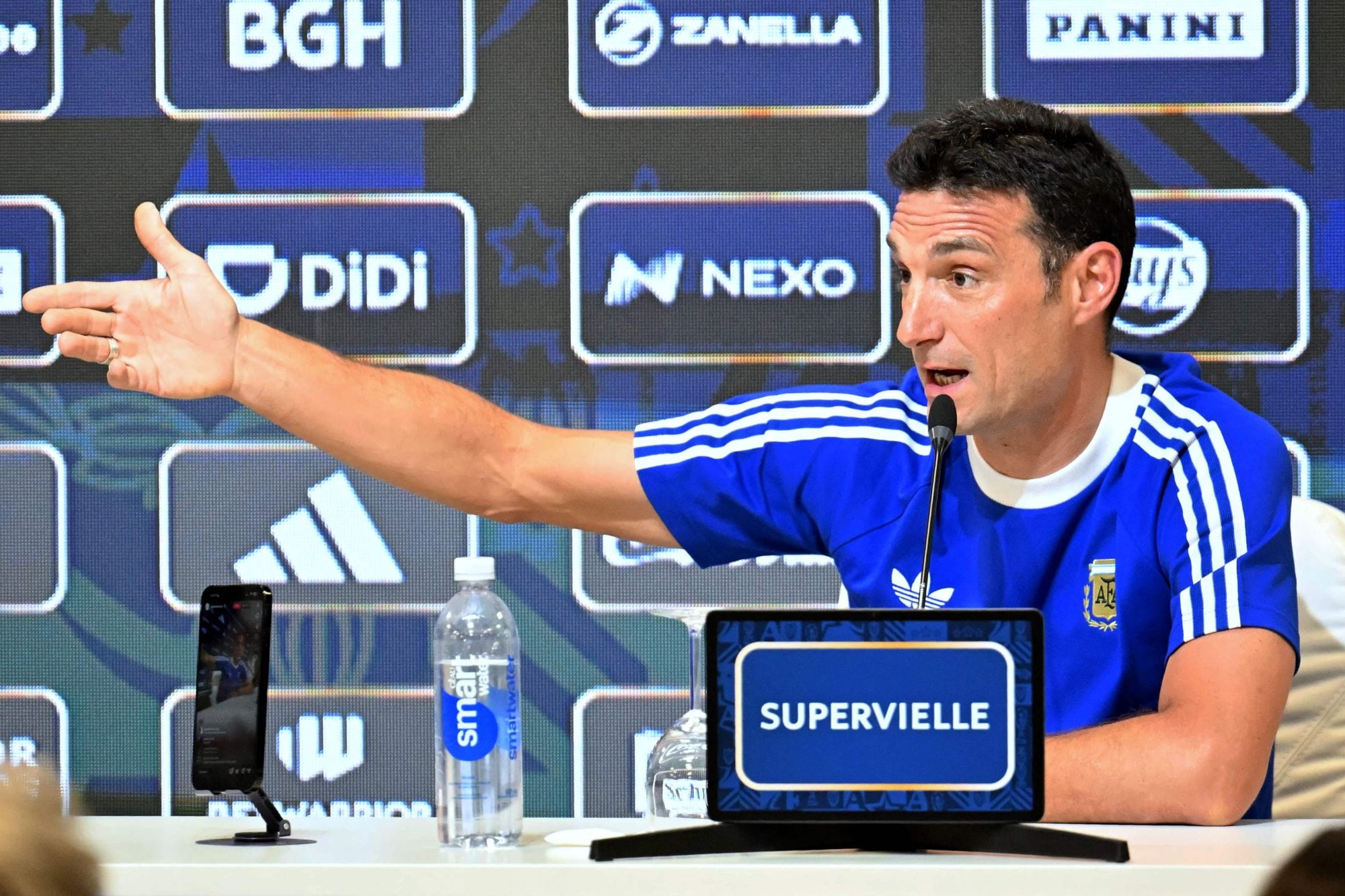 Scaloni tiene la oportunidad de probar distintas estrategias, a poco tiempo del mundial.