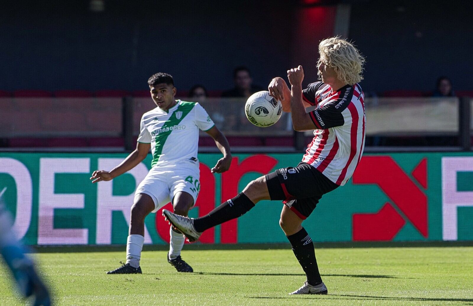 Barracas perdió con Banfield y para avanzar a octavos depende de los resultados de tres partidos