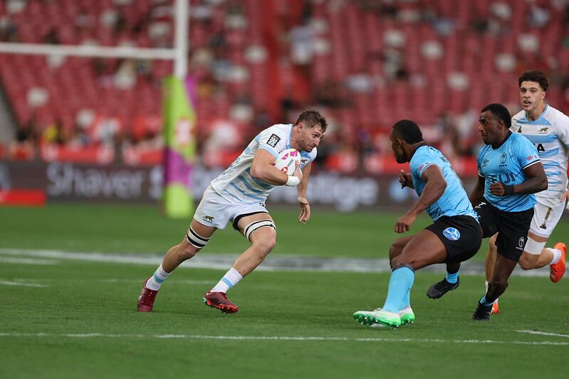 El empuje de Matías Osadczuk ante Fiji, en las semifinales