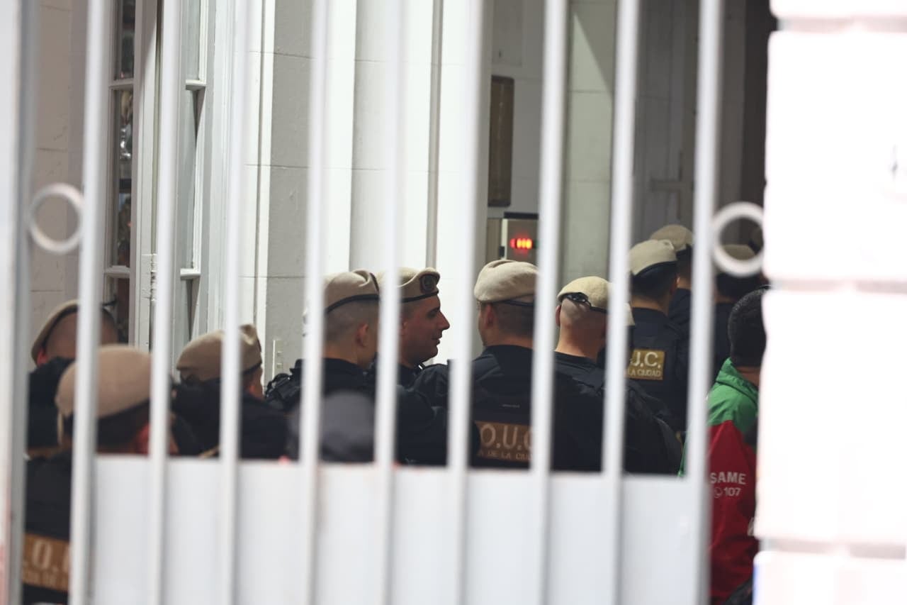 Un grupo de presos protagonizó una violenta pelea en la Alcaldía 1 de la Ciudad