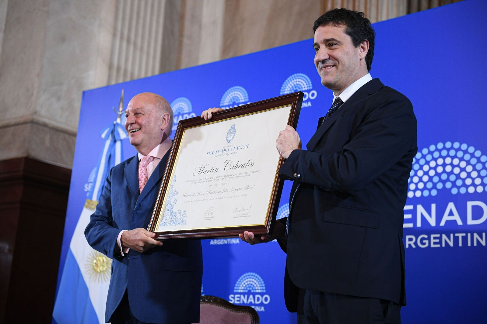 Otorgaron a Martín Cabrales una mención de honor en el Senado