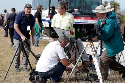 5 de feb, dia anterior, la prensa se prepara