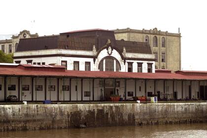 50 estudios de diseño ambientaron espacios interiores y exteriores inspirados en la temática de la inmigración