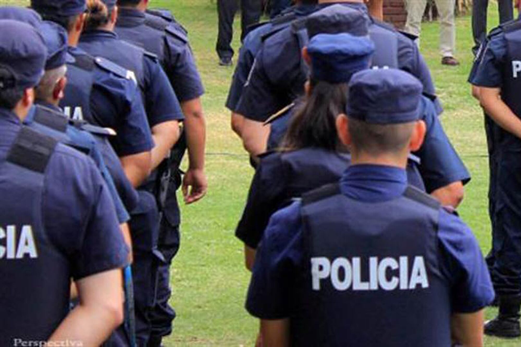 Los policías reciben el mismo monto que el mes pasado y una suma remunerativa