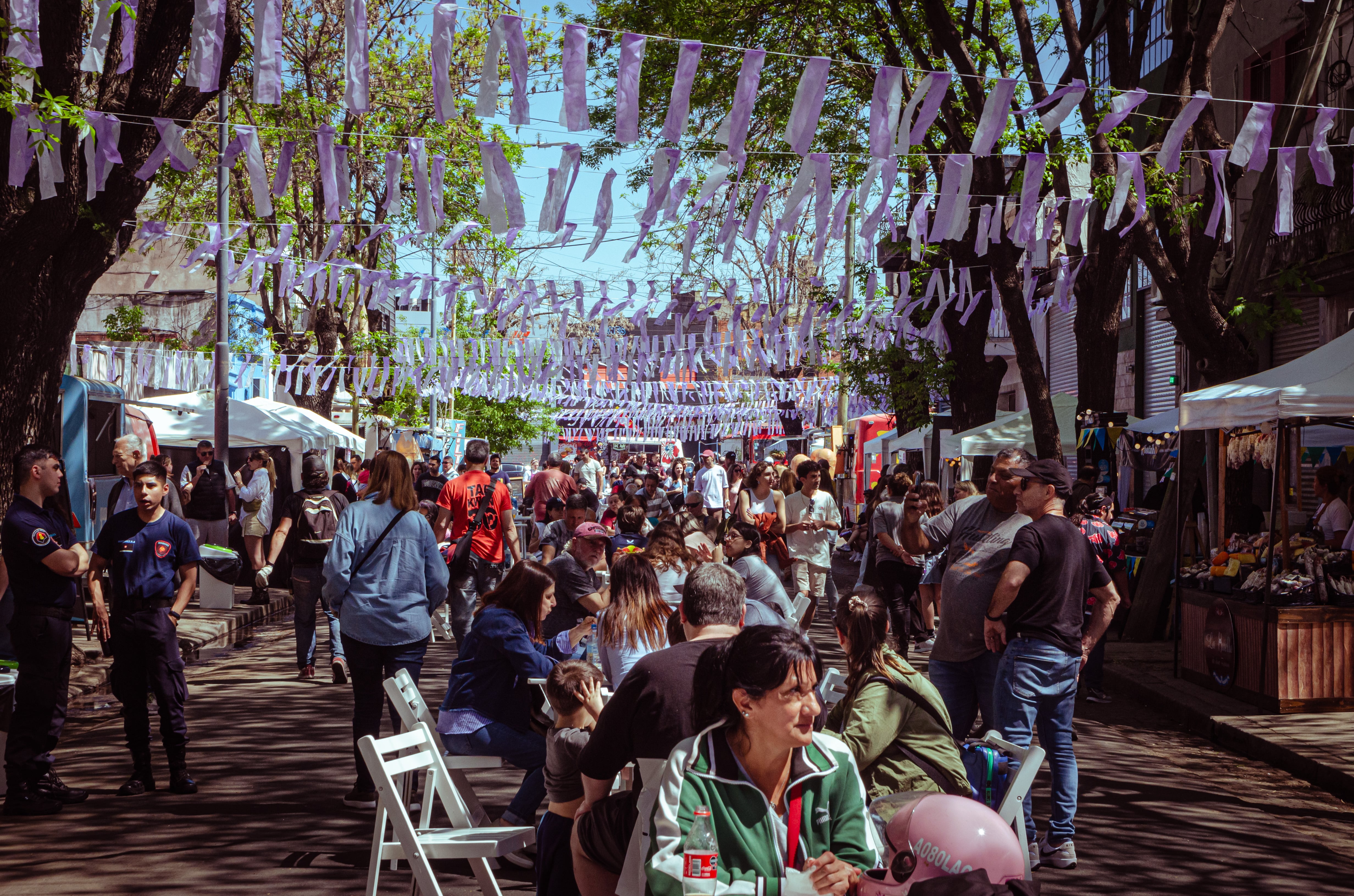 La feria Leer y Comer en las calles de Chacarita