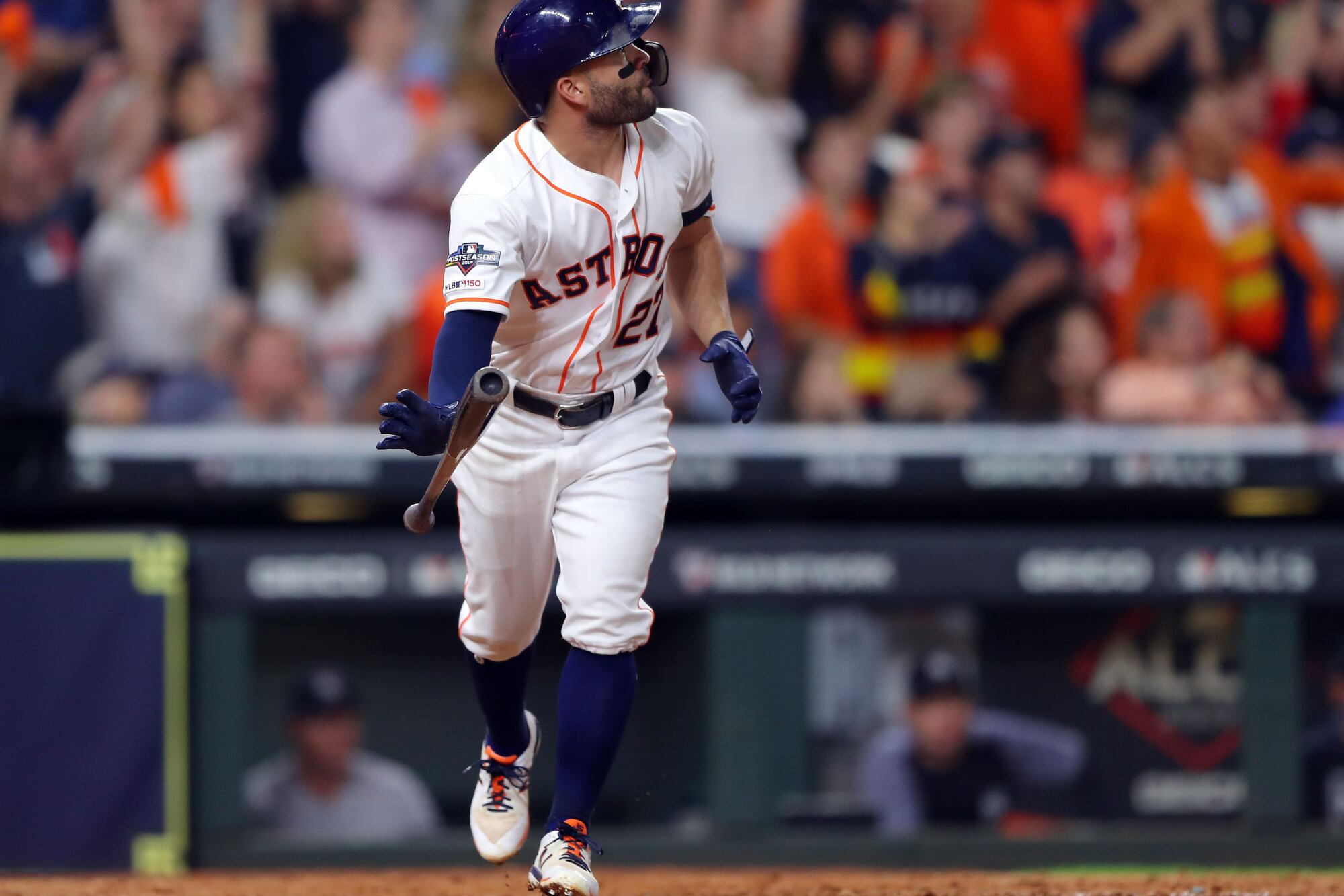 En 2024, Altuve se consagró como el mejor segunda base bateador de la MLB al recibir su séptimo Silver Slugger Award