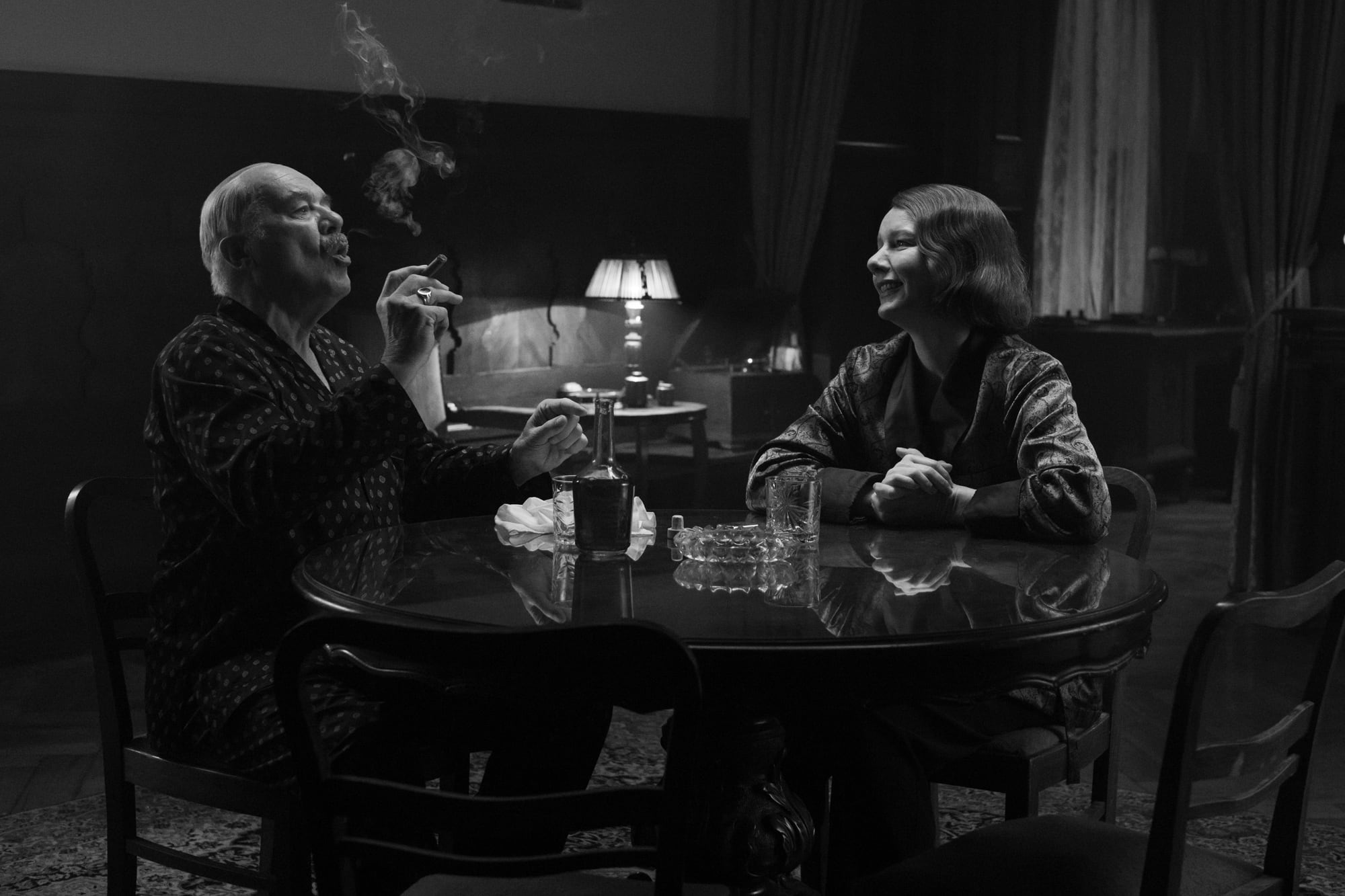 “El viaje real ocurrió con Katia, la esposa de Thomas Mann, que no era dramáticamente tan interesante, así que la descartamos y trajimos a Erika, que era muy interesante”, admitió Pawlikowski