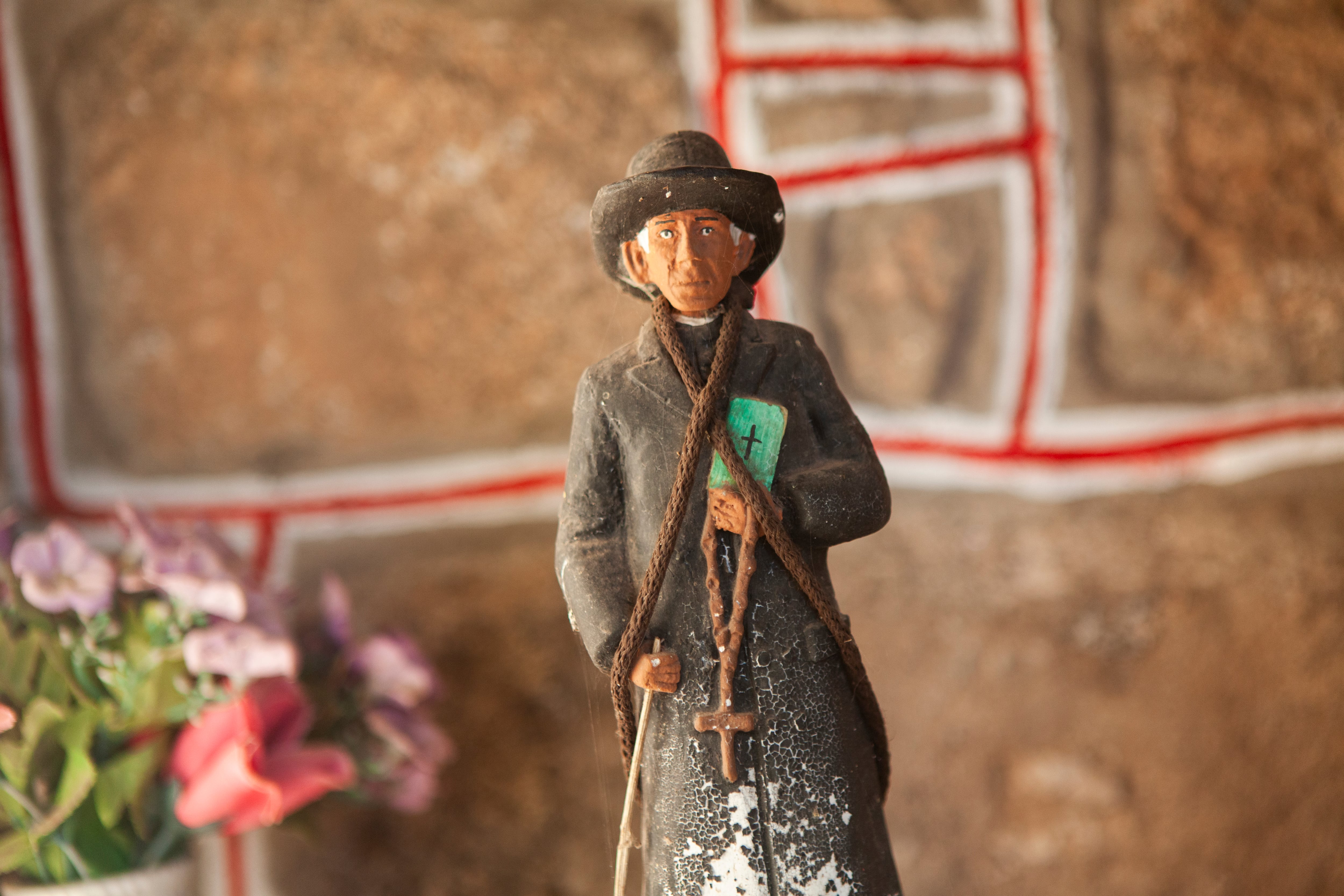 Una imagen artesanal del cura Brochero, canonizado por el papa Francisco