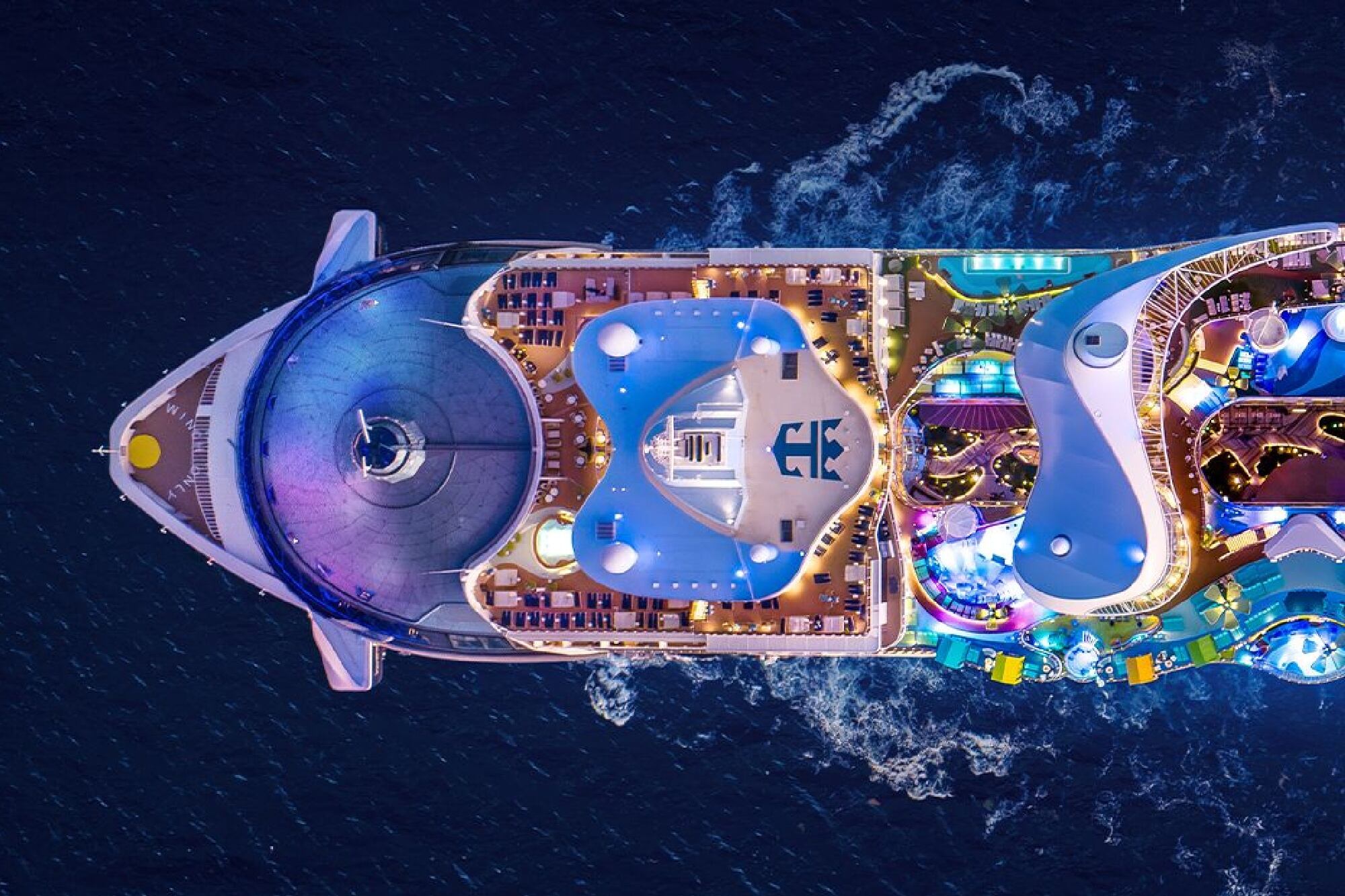 Royal Caribbean dijo cumplir con todos los cuidados sanitarios y aislar a los pasajeros enfermos por presunto norovirus. (Archivo)