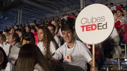 El año pasado participaron 300 escuelas de los Clubes TED-Ed