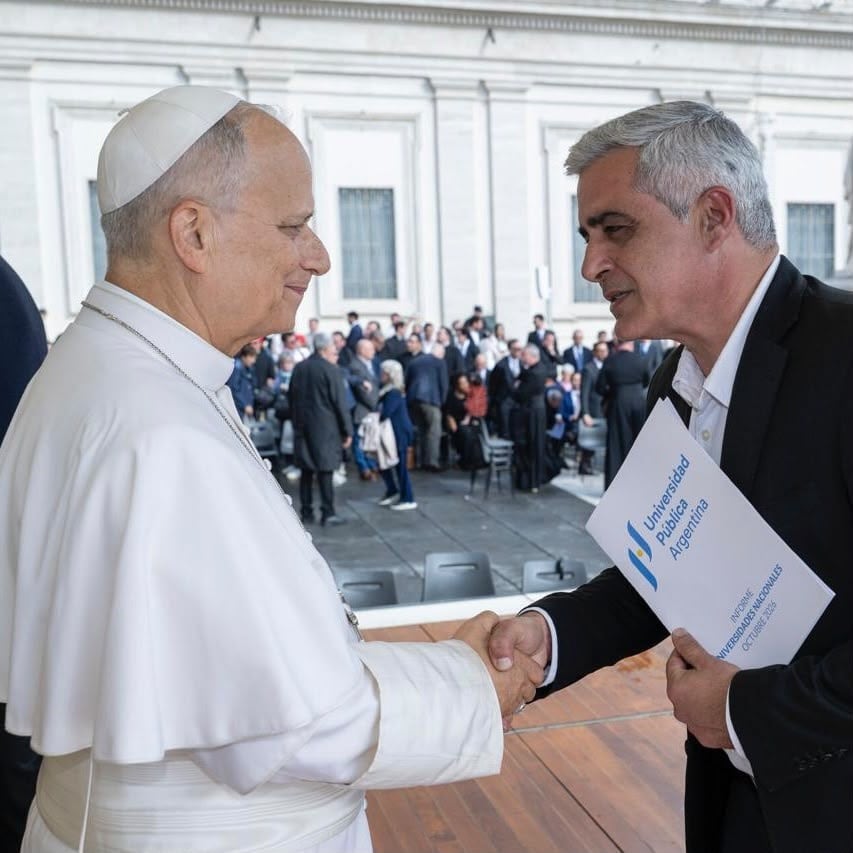 Las universidades argentinas llevaron al Papa una dura denuncia contra el Gobierno por incumplir la ley de financiamiento