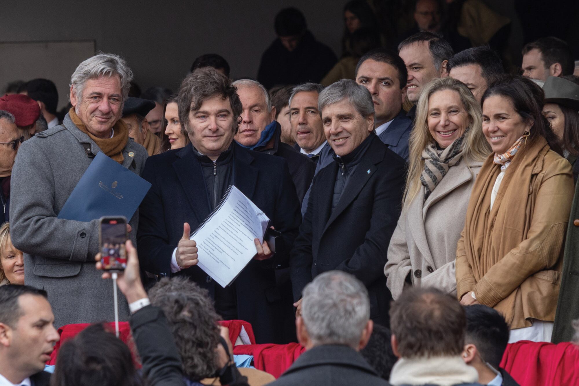 Nicolás Pino, Javier Milei, Luis Caputo, Karina Milei y Eloisa Frederking.