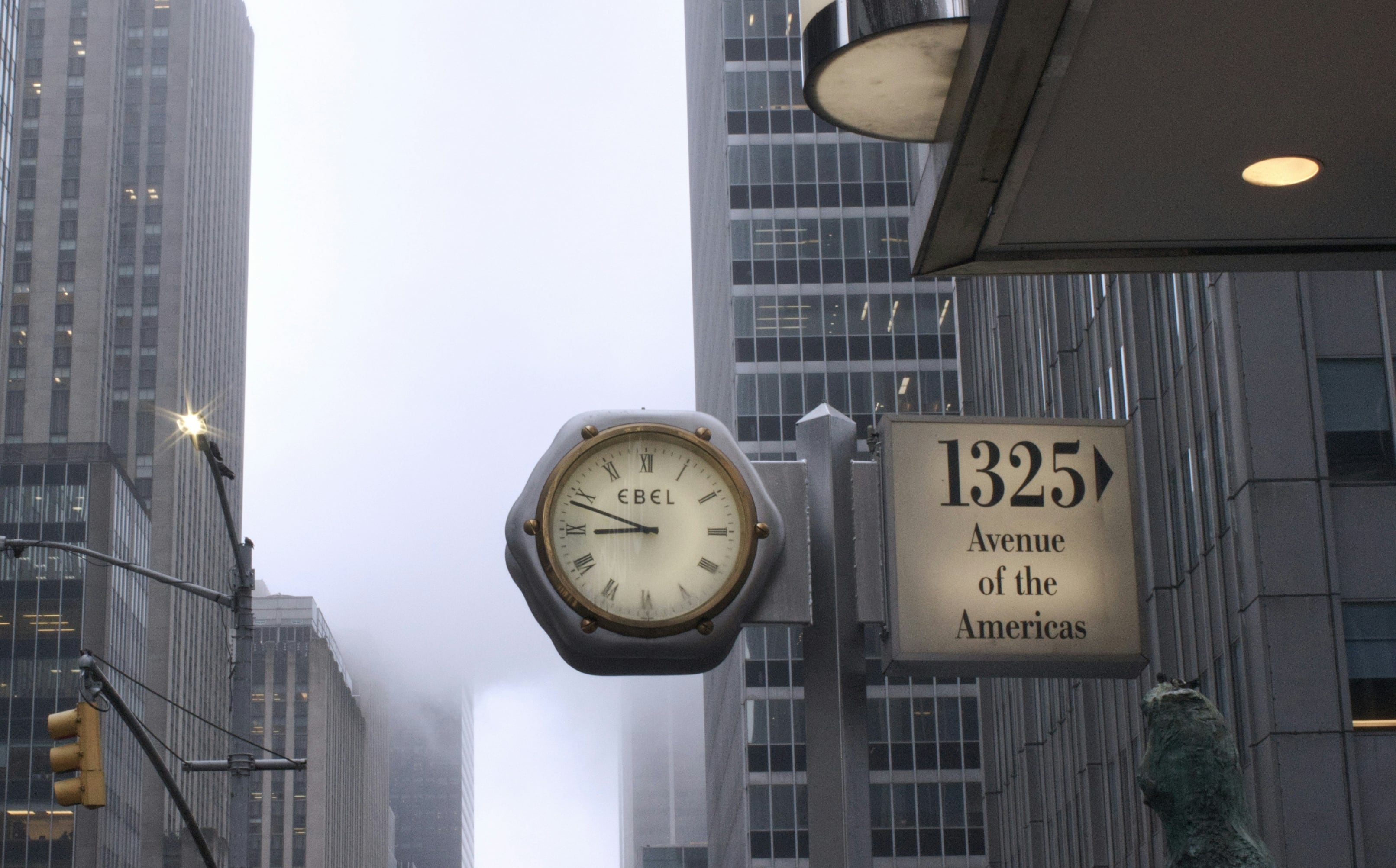 Cambia la hora en Manhattan: cuándo hay que ajustar los relojes en 2025