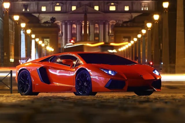 Lamborghini Aventador LP 700-4