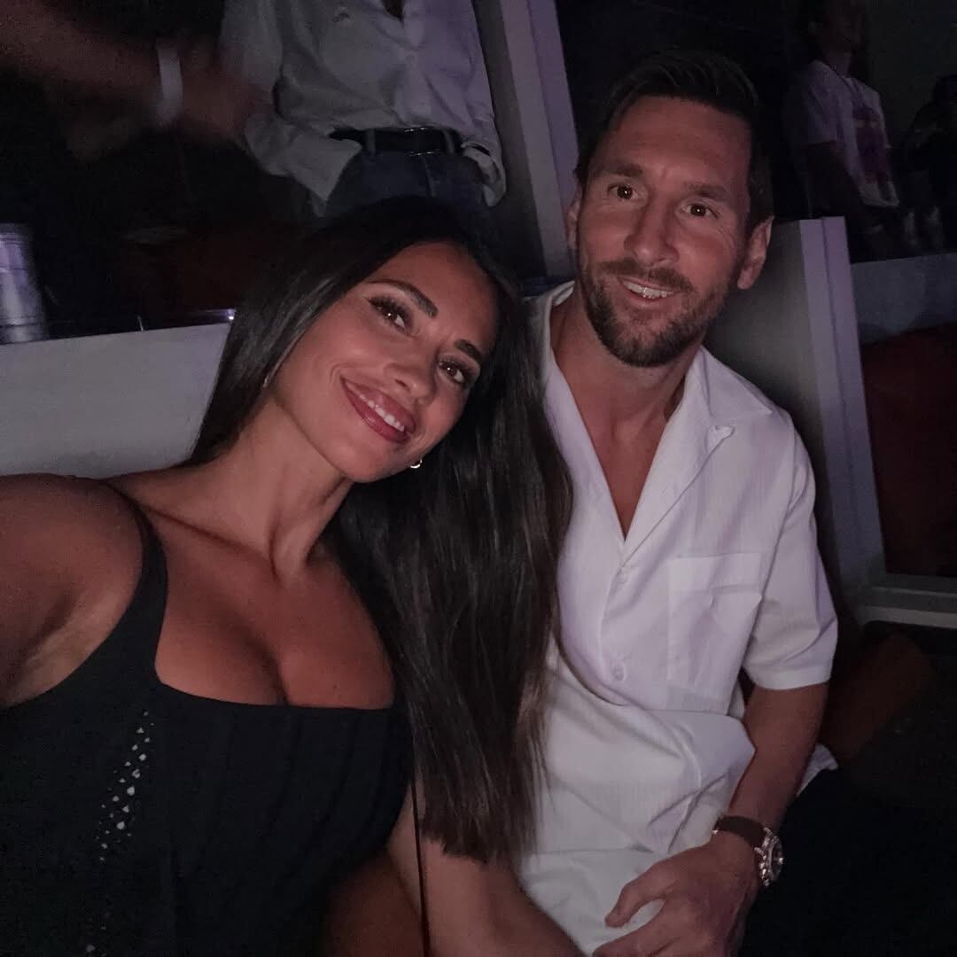 La selfie entre Lionel Messi y Antonela Roccuzzo en el recital de Coldplay
