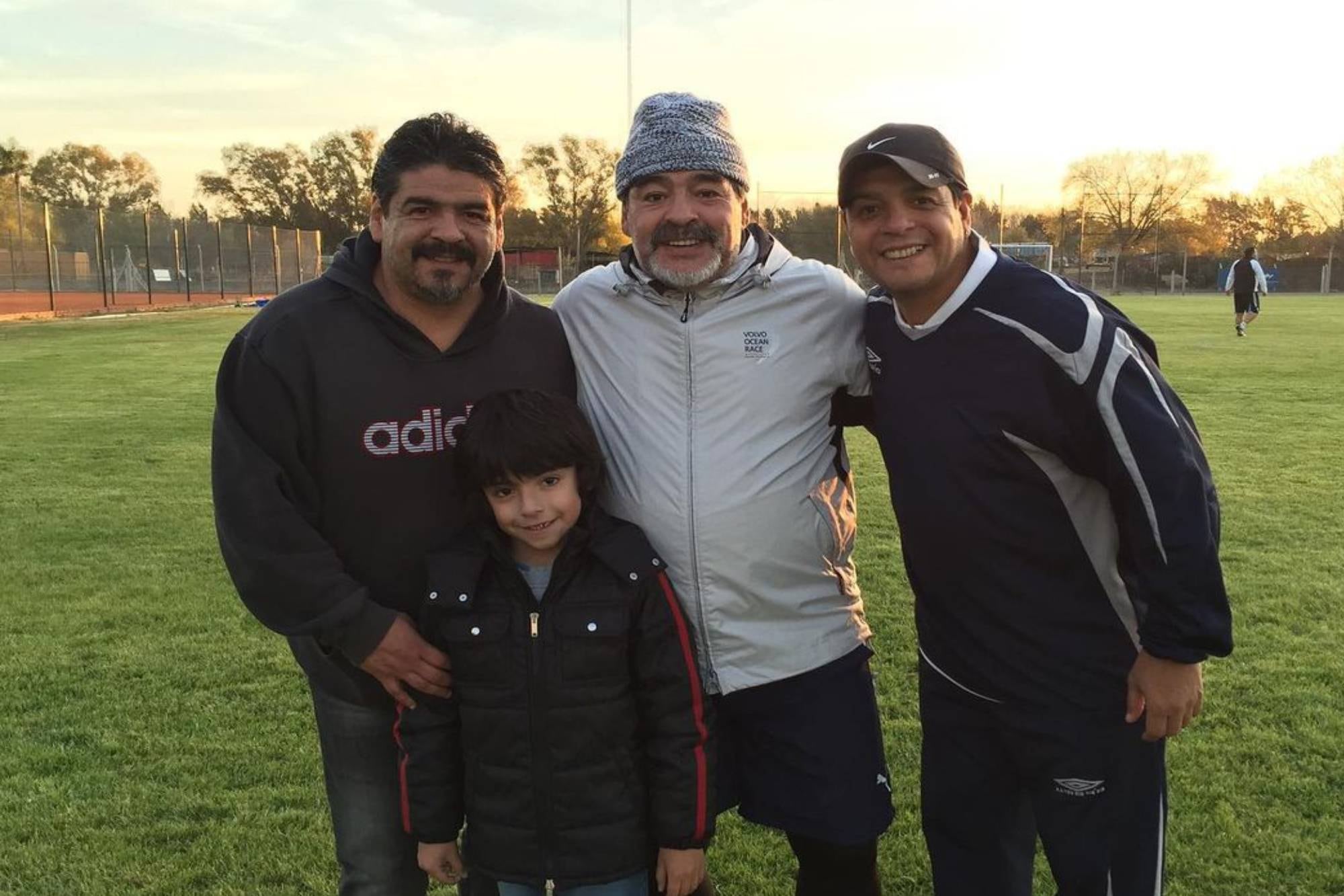 En el cumpleaños 66 de Diego Maradona, Lalo reveló cómo fueron sus últimos años: “No nos dejaban verlo”