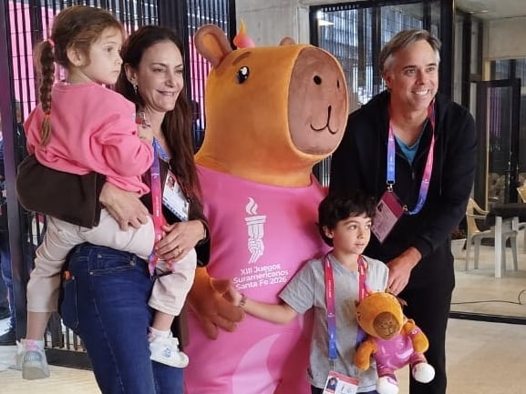 Luciana Aymar disfruta de los Juegos Suramericanos junto a su familia