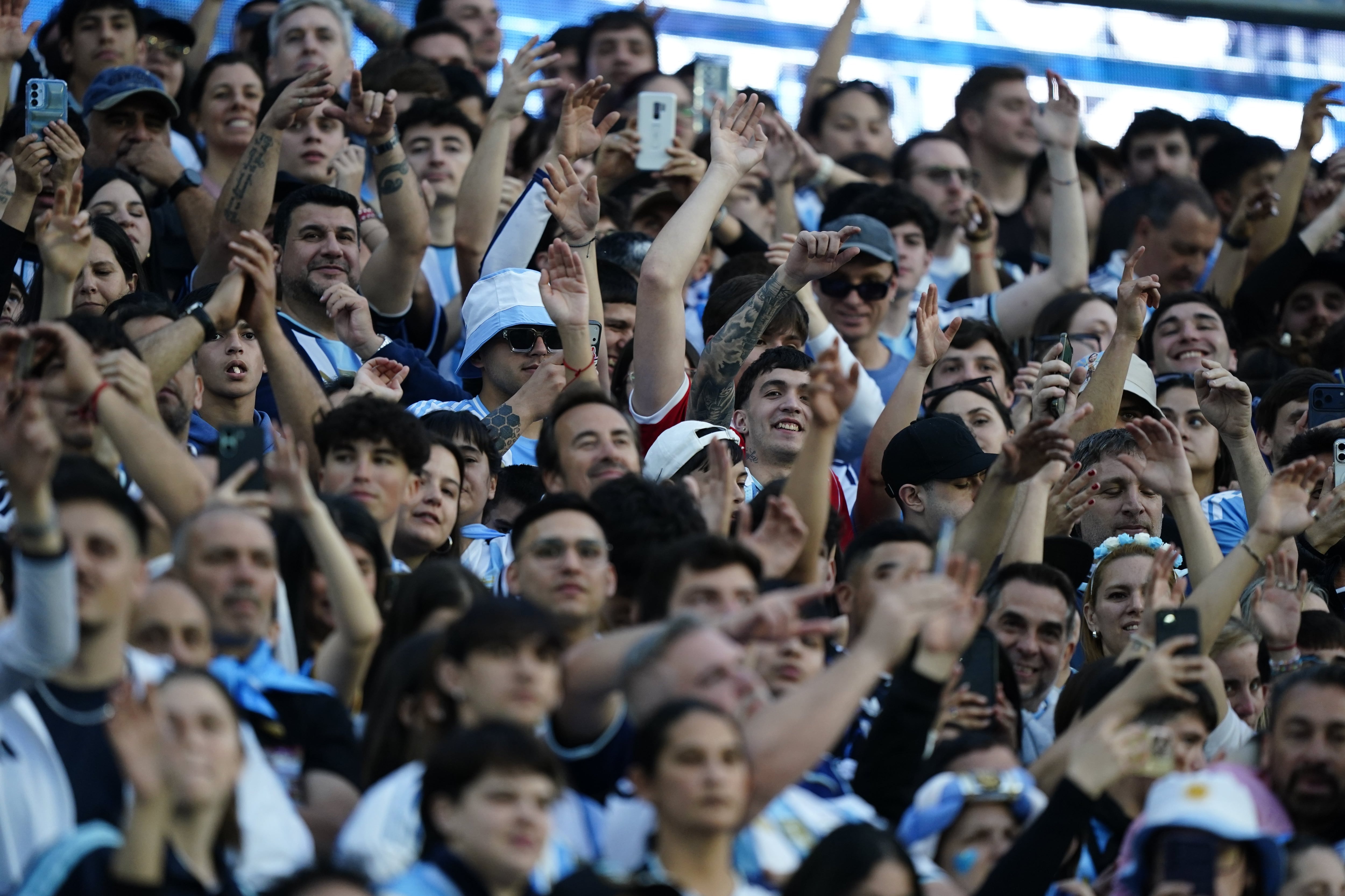 El Monumental ya luce repleto