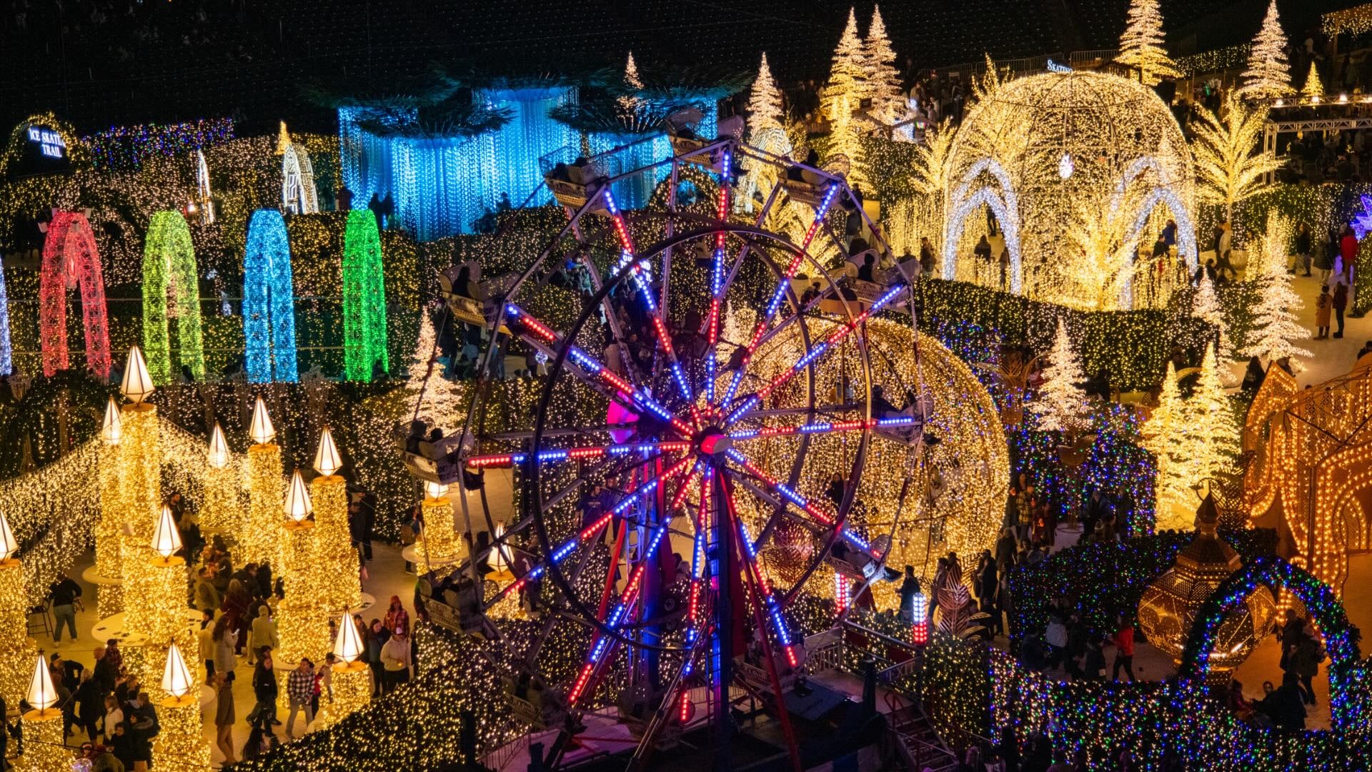 El costo de entrada para el laberinto navideño de Los Ángeles empieza en los 30 dólares (enchantchristmas)
