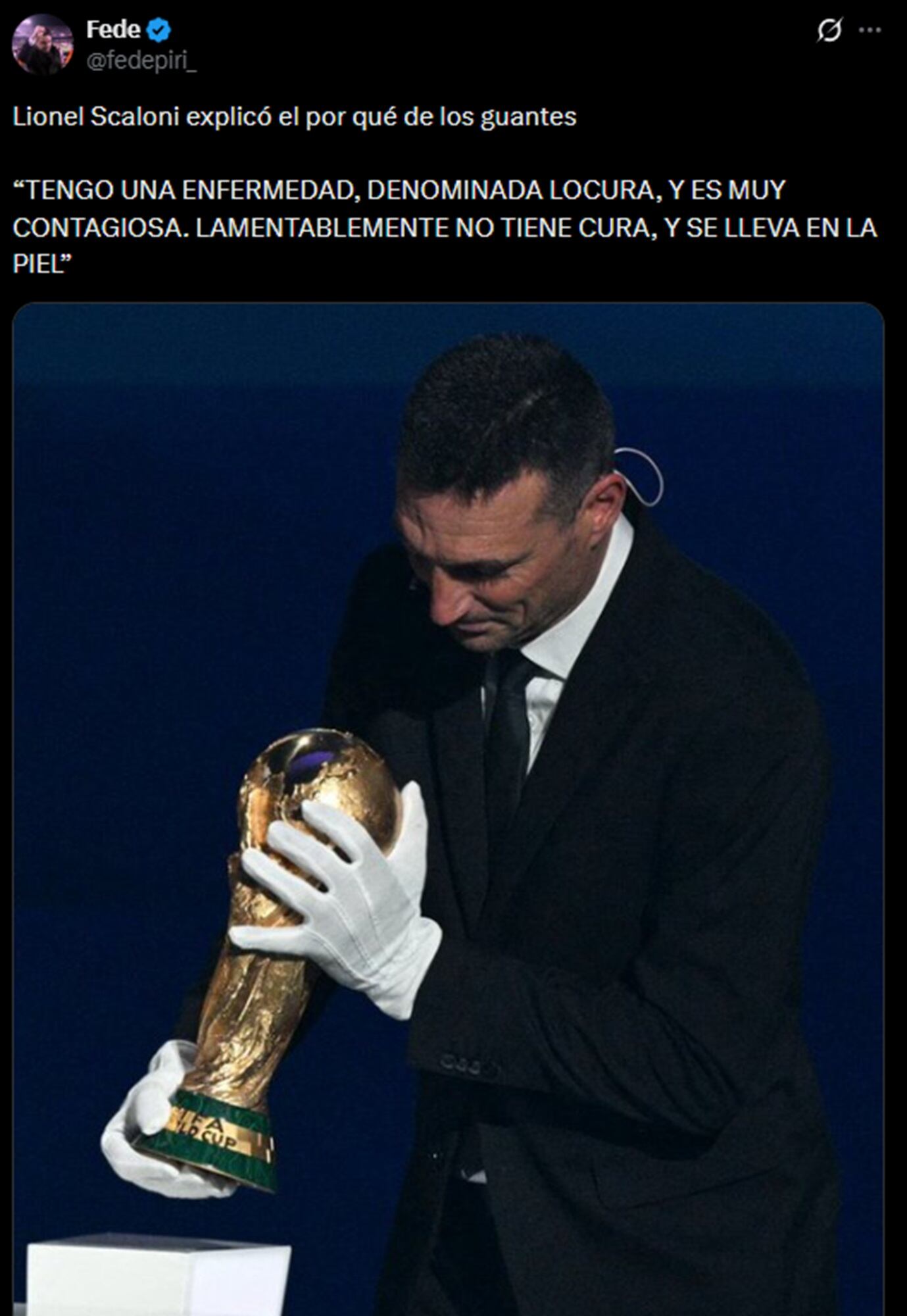 El ingreso de Scaloni con guantes no pasó por alto entre los futboleros