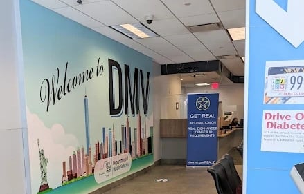 La EDL en Nueva York se debe tramitar en una oficina del DMV