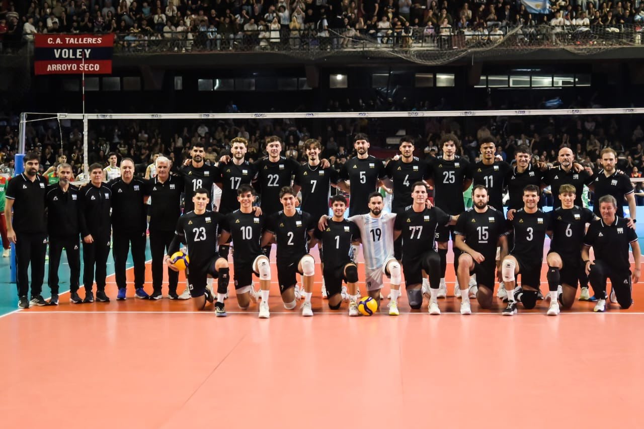 El plantel con el que la selección argentina de vóley afrontó la preparación para la VNL 2026