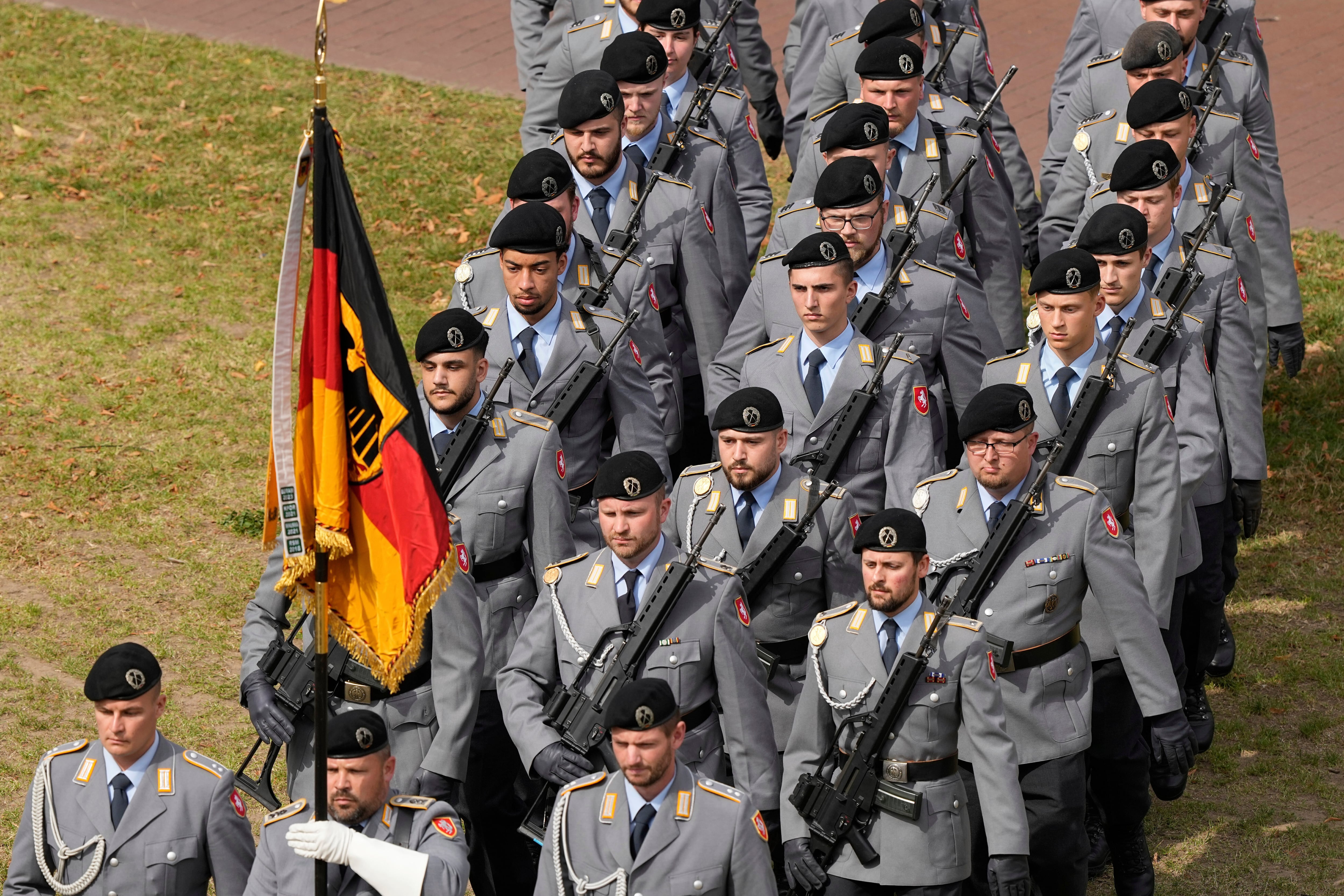 El Bundestag aprueba una ley clave que acerca a Alemania al retorno del servicio militar obligatorio