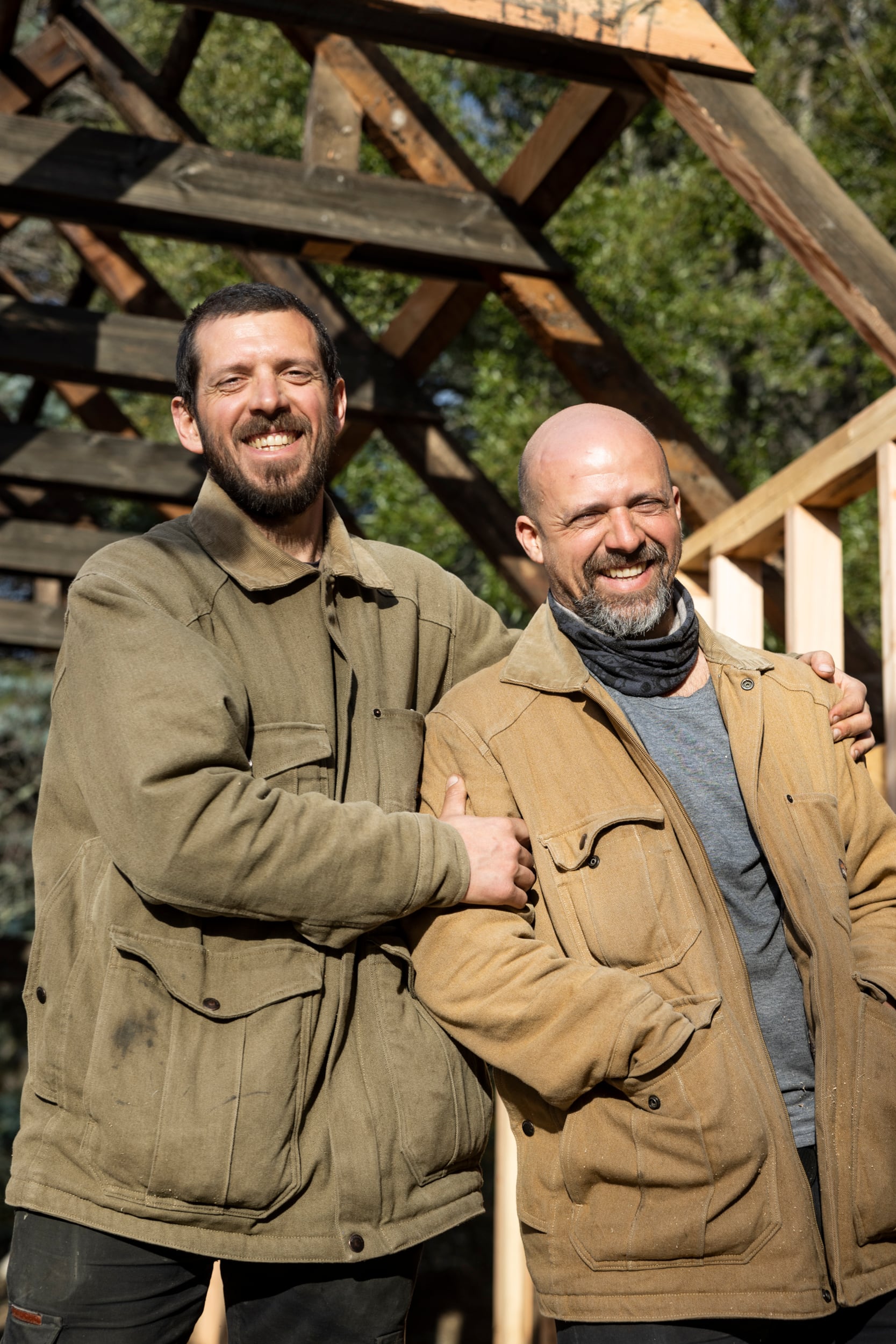 Javier y Joaquín Delfino, dos hermanos que pasarían a construir casas como modo de vida