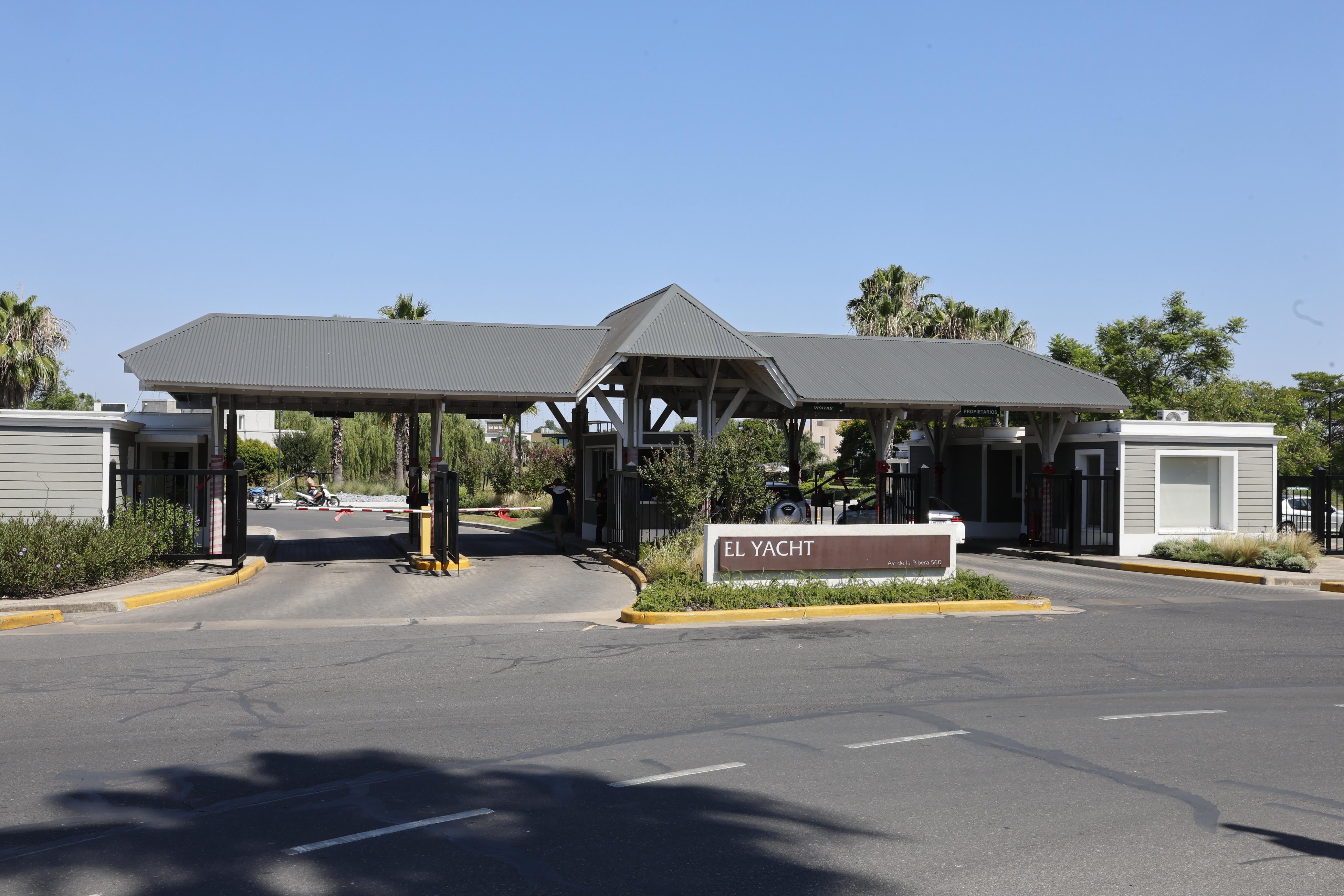 Allanan la casa del empresario Javier Faroni y las sedes de la AFA