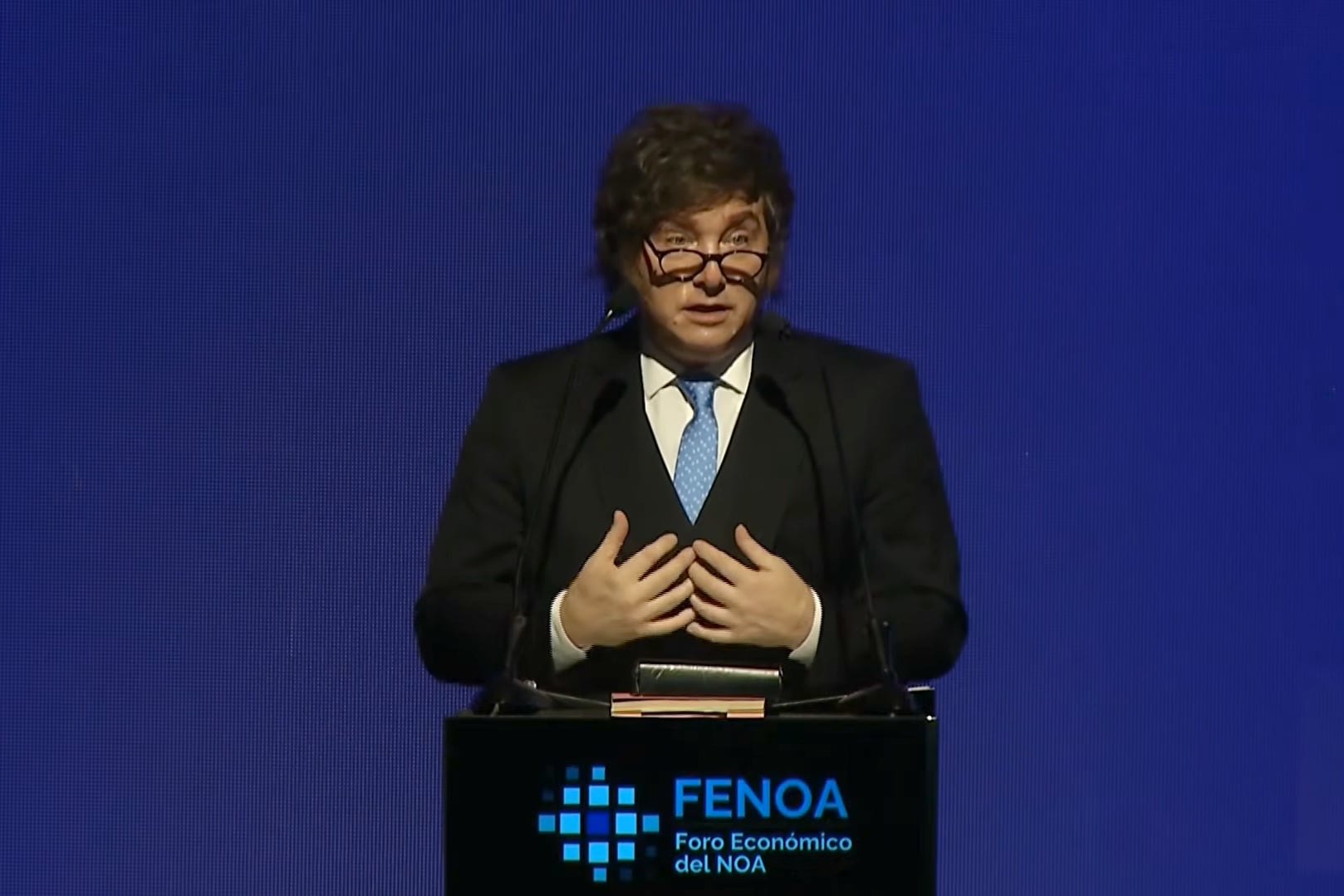 Milei habló en Tucumán de una “carnicería mediática” contra su gobierno y volvió a cargar contra empresarios y opositores